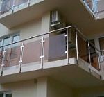 Ограждения из стекла для балконов — современные и оригинальные решения для дома